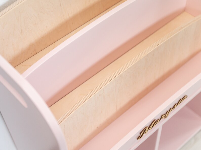 Librería Montessori rosa: estantería de madera para guardería y sala de juegos imagen 7