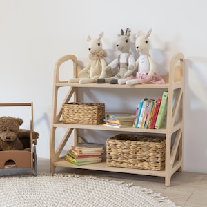 Montessori Bookshelf: Natural Wood 3-Shelf Kids&#39; Bookcase