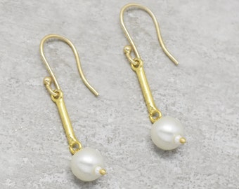 Brass 22k gold earring, pearl dangle earring, women accessory, Mother's Day Gift