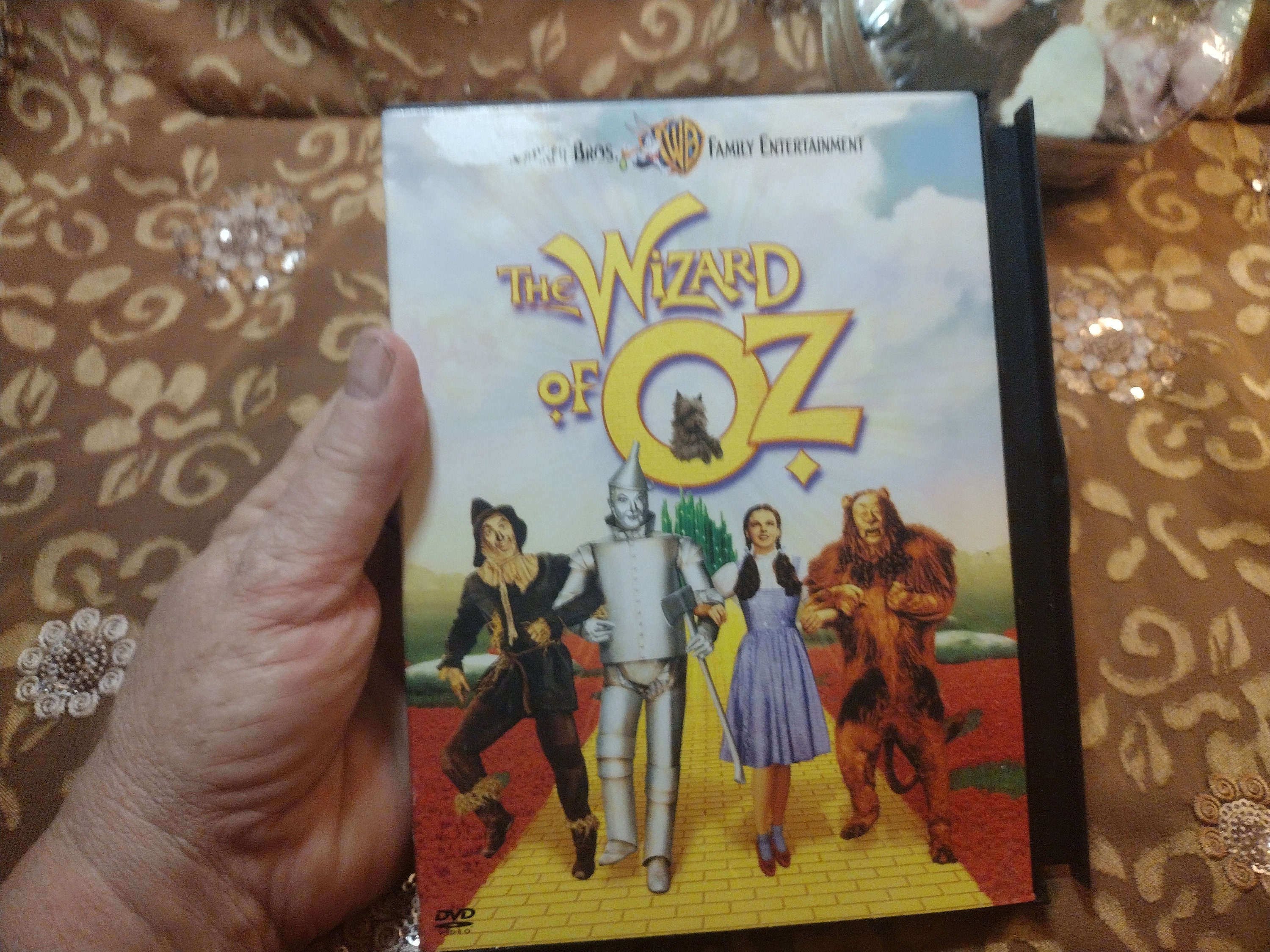 Wizard of Oz Collectible Set: Sealed Tin Purse & DVD - Etsy