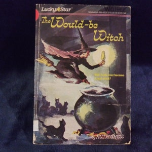 The Would Be Witch by Ruth Chew-Good Vintage soft cover, first edition