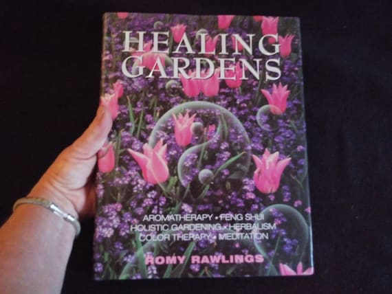 Garden Herb Book: Green Witchcraft, Aromatherapy, Feng Shui