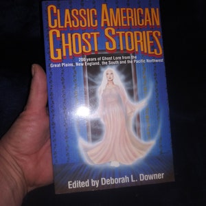 Classic American Ghost Stories  by Deborah Downer-Vintage- to bundle books for S&H overage refund