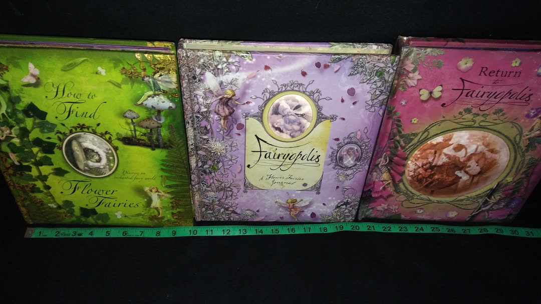 Flower Fairy Pop-up Theater：シシリーメアリーバーカー Amazon.com: Fairy Magic Pop-up (Flower Fairies): 9780723240389