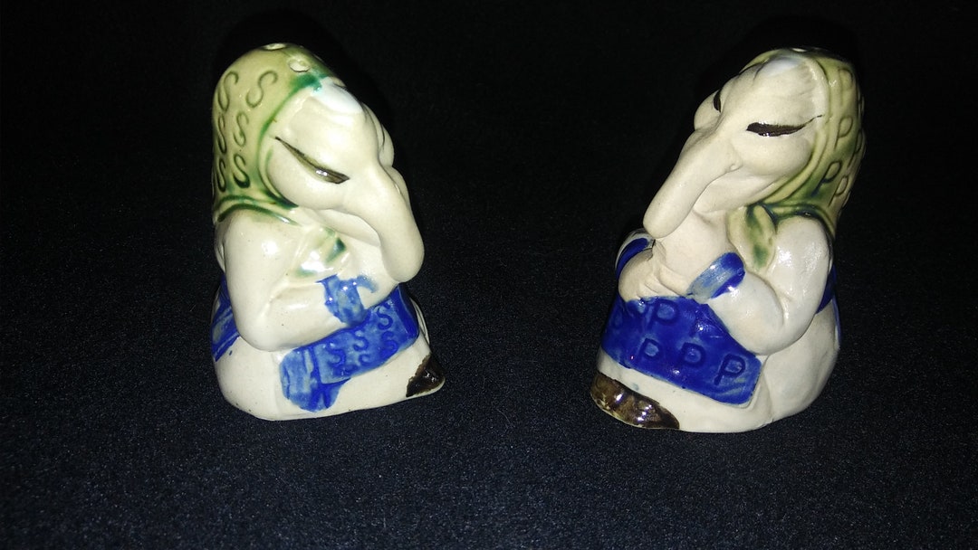 Rare Setwitch Salt and Pepper Shakerstwo Old Croniesvintage