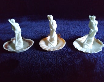 Birth of Venus Mini Goddess Statue: Handmade Resin Figurine with Shell