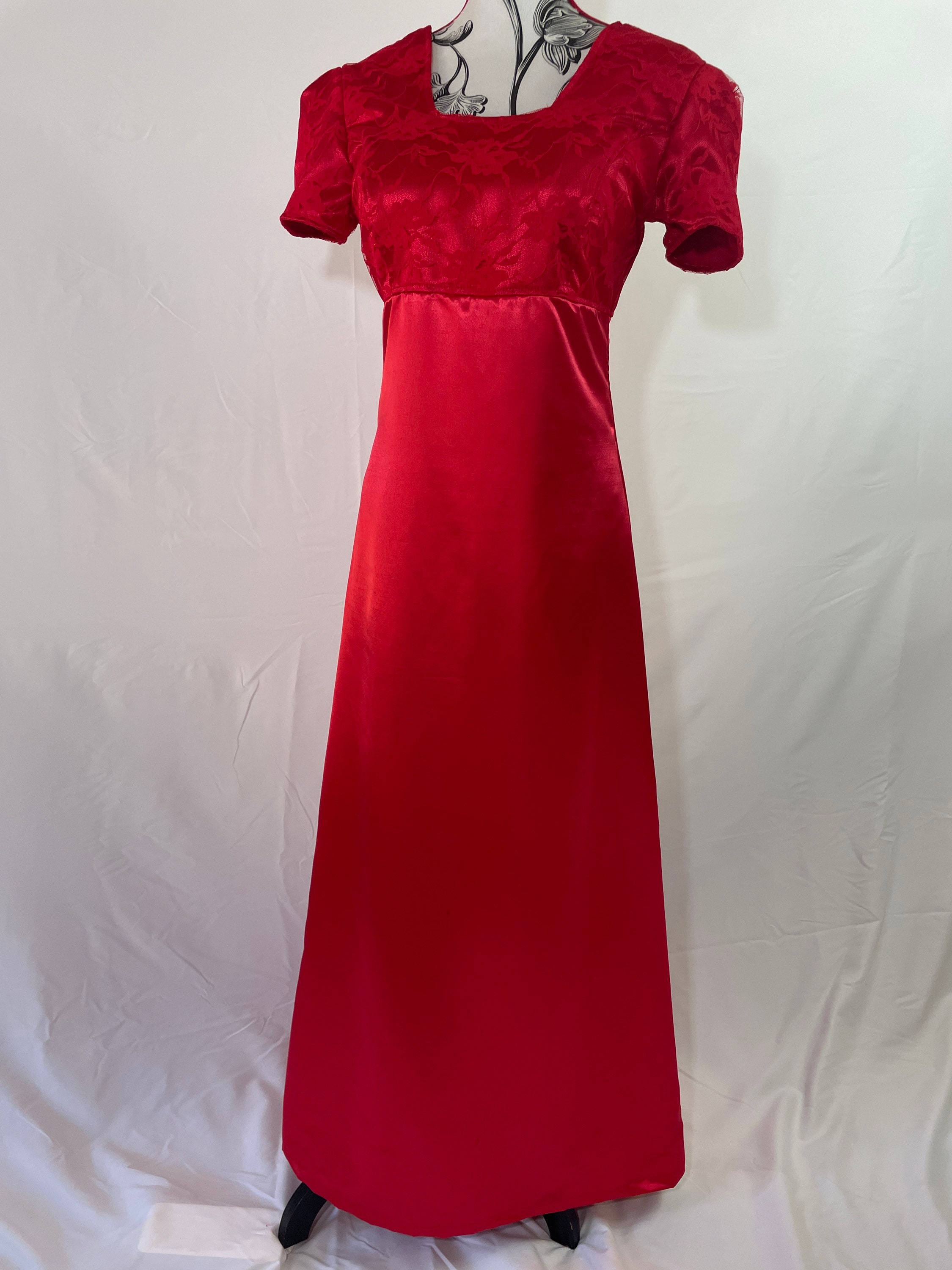 strapless open back dress Red/Black [Scarlet Night Knight] Metal Chain Print Bowknot Gothic Mil   LolitaInside