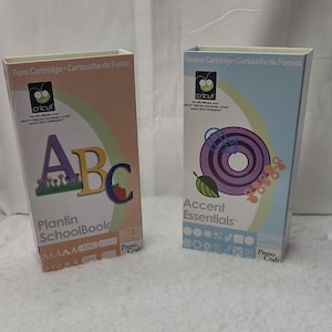 Cricut Plantin School Book e Accent Essentials não requer internet Conjunto de 2 cartuchos para cartuchos de máquina Cricut