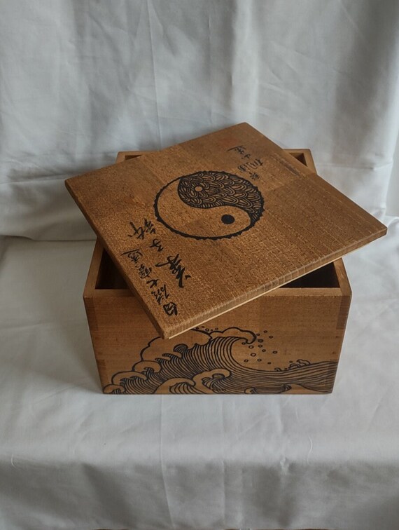 Vintage Japanese Teapot Storage Box with Free Hand Dr… Gem