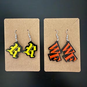 Pendientes personalizados con espíritu escolar