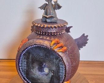 Magische glazen drakenpot