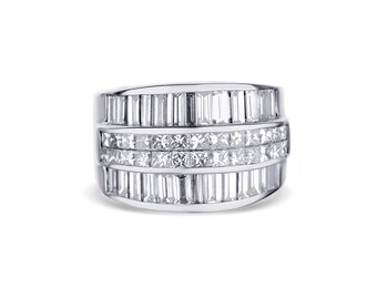 18K White Gold Band with Princess Cut Diamonds and 2 Outer Rows of Diamonds
