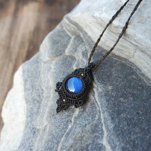 labradorite macrame necklace,bohemian gemstone pendant,hippie witch necklace,boho zodiac necklace,festival jewelry,tribal stone necklace