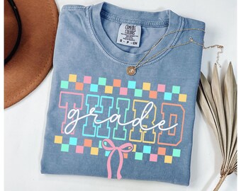 3rd Grade Teacher Shirt Gift for Third Grade Teacher Shirt for 3rd Grade Teacher Tshirt Cute Bow Retro Checkered Trendy Comfort Colors Shirt