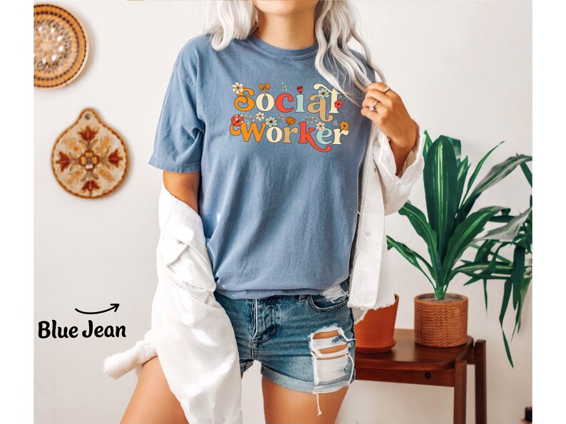 Camisa de trabajador social, regalo de trabajador social escolar para trabajo social de trabajador social, camiseta floral boho retro de flores silvestres, camiseta de mujer Comfort Colors® imagen 7