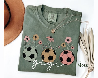 Custom Soccer Gigi Shirt Soccer Grandma Mom Auntie Sister Personalized Customized Gift For Soccer Family Matching Retro Comfort Colors® Tee
