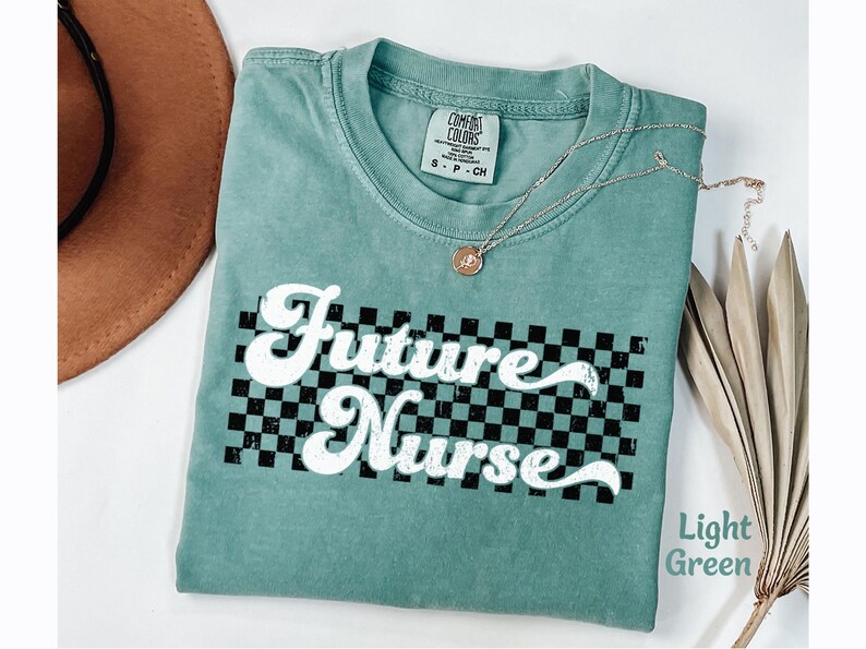Future Nurse Shirt Gift for Future Nurse Tee, Nursing Student Shirt, Nursing School Shirt, Student Nurse Gift, Tshirt Comfort Colors T-shirt Bild 3