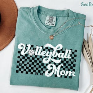 Camiseta de mamá de voleibol, camiseta de mamá de voleibol, camiseta de mamá de voleibol, camiseta retro de mamá de voleibol para regalo de mamá de voleibol, camiseta de colores cómodos imagen 3
