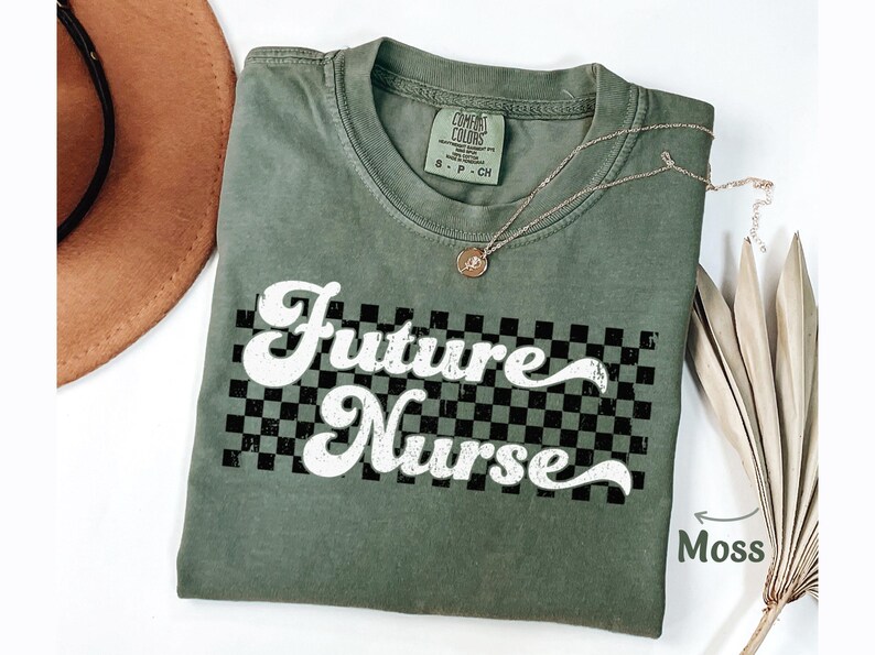 Future Nurse Shirt Gift for Future Nurse Tee, Nursing Student Shirt, Nursing School Shirt, Student Nurse Gift, Tshirt Comfort Colors T-shirt Bild 2