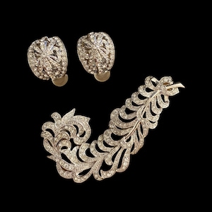Kenneth Lane KJL Feather Rhinestone Brooch and Clip Earring Set