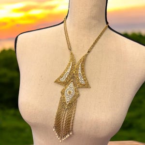 Vintage Emaille Runway Statement Perlen Gold Tone Weiße Fransen Kette Lange Halskette