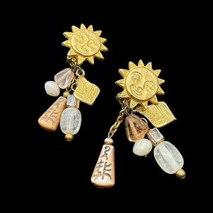 Vintage Sun Aztec Glass Dangle Drop Unikalne kolczyki na klipsy 2 3/4”