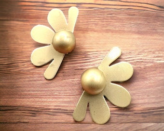 Vintage mate oro tono flor margarita clip en pendientes 1 3/8"