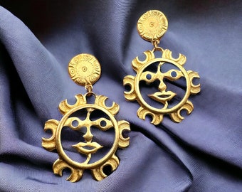 Sculptural MAXINE DENKER Signed Huge SUN Dangle Drop Earrings Gold Metal Vintage Designer Runway Couture Sunburst Statement Modernist 2 1/2”