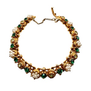 Vintage Florenza? High End Gold Tone Bracelet Faux Pearl Flowers Glass Rhinestones 7 1/4”