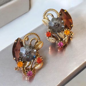 Vintage Margarita Rhinestone Enamel Floral Clip on Earrings