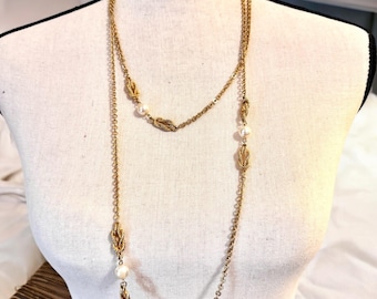 Collar vintage largo de 55" con detalles de cuerda en tono dorado y perlas de imitación