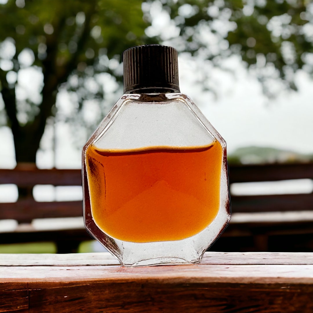 Vintage 1932 Ciro Perfume Bottle Surrender Travel Size Canada