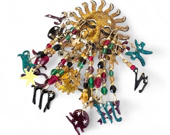 Vintage LATR Lunch at the Ritz Celestial Sun Zodiac Sign Dangle Brosch Pin Signerad 89' (C)
