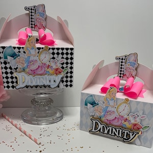 Alice in Wonderland Party Favor, Alice in Wonderland Birthday Decorations, Alice in Wonderland Birthday Theme, Alice in Wonderland Gable Box