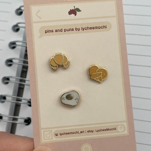 Tiny Eats - Pin Croissant, Pin Egg, Pin Board Filler, Pin Food, Cute Pins, Pin Bread, Pin Enamel, Tiny Pins, Pin Breakfast, Pin Foodie