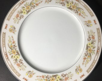 Four Crown China Japan Clairmont 509 Dinner plate