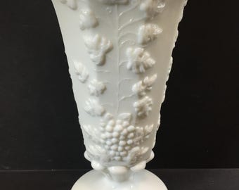 ヴィンテージ ウェストモアランド ミルクガラス パネル付きグレープ