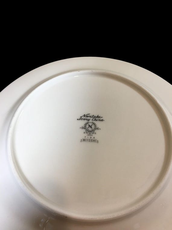 Set of 2 Noritake Ivory China 7194 Miyoshi Japan Gold Trim 8-1/4