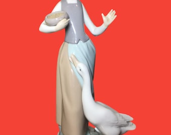 Lladro-daisa Josefa Feeding Ducks, #5201 - Etsy