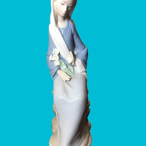Lladro Girl Lilies - Etsy