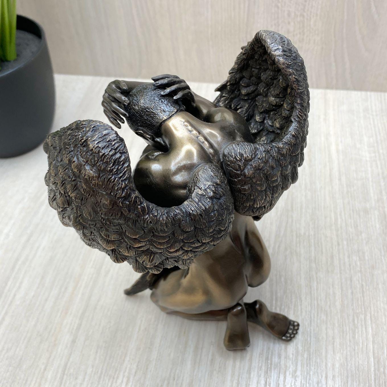 ブロンズ風の堕天使像（パーソナライズ可能）、ゴシックアート装飾