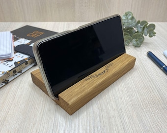 Personalized Oak Wood Phone Stand with Engraving