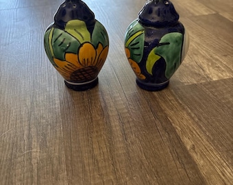 Vintage Salt & Pepper Talavera Ceramic Mexico Pottery Hand Painted 4.5" Tall