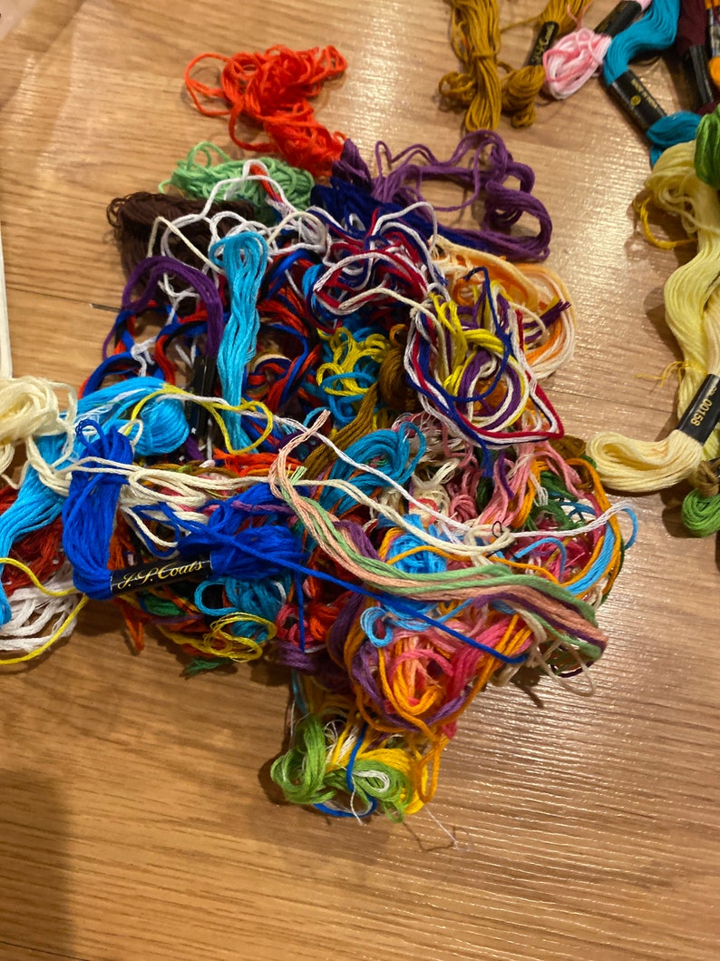 Embroidery Thread 26 embroidery spools And 13 Crewel Wool Lot Of 100