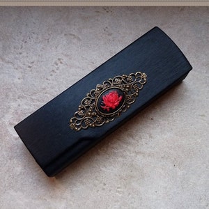 Hard Glasses Case ,Red Rose Case for glasses, Eyeglass case, Gothic wedding, Accessory case, Bag accessories,Gift for woman,Victorian Gothic