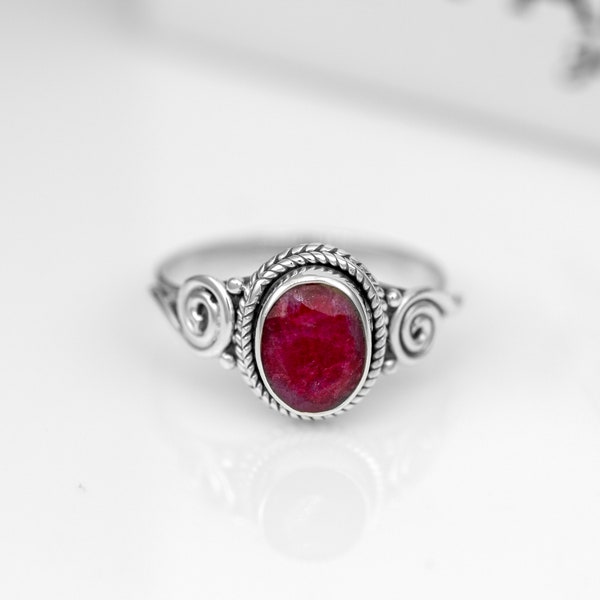 Bague cadeau rubis rouge à facettes taille ovale pour femme en argent sterling 925, bijoux en pierres précieuses dans une boîte cadeau