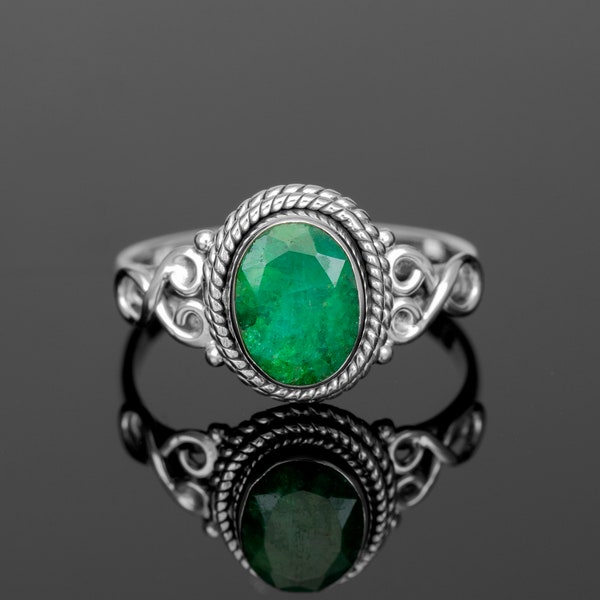 Green Emerald 925 Sterling Silver Ring Jewellery Oval Gemstone Gift Box Handmade Jewelry