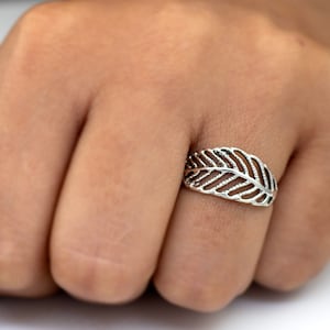 925 Sterling Silver Unisex Textured Leaf Band Ring Mens Women's Jewellery Gift Boxed