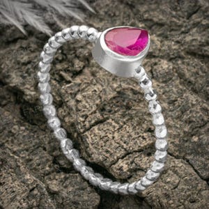 925 Sterling Silver Marquise Cut Red Ruby Ribbed Bubble Ladies Ring Gift Boxed Jewellery