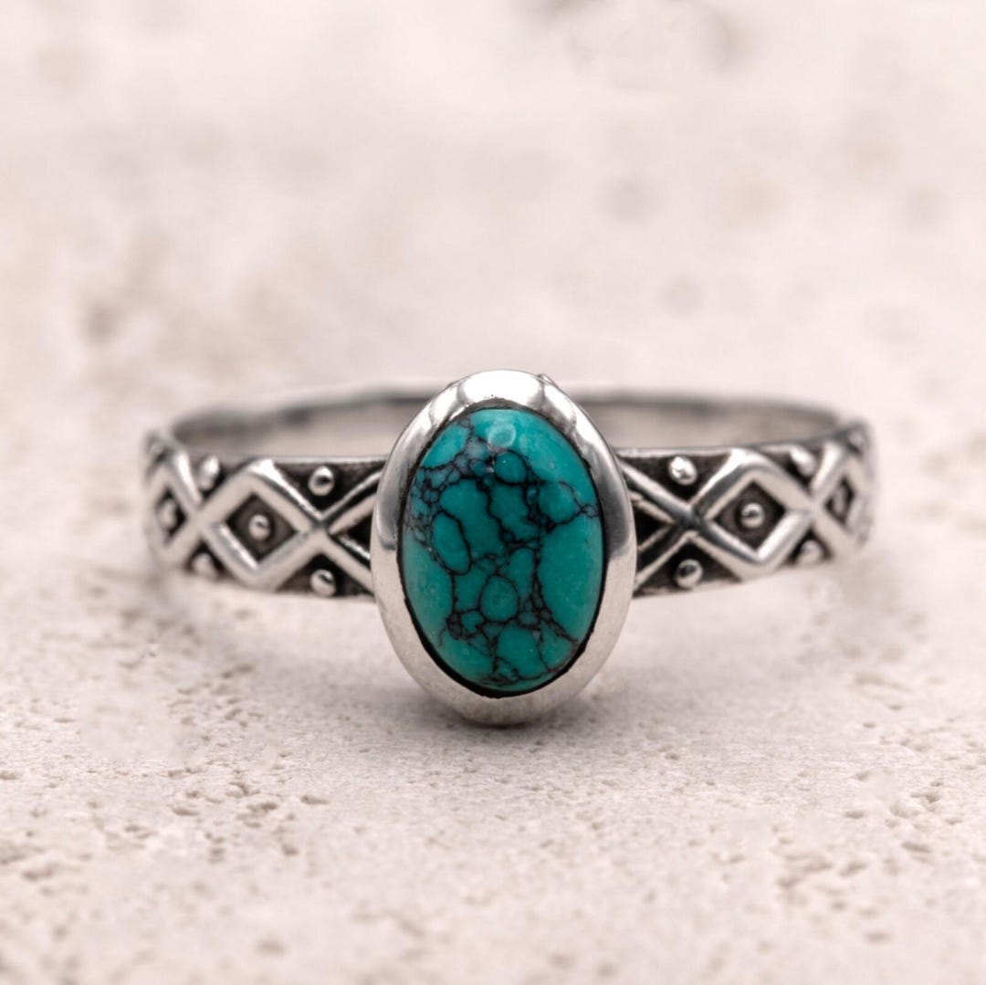 925 Sterling Silver Ladies Turquoise Oval Gemstone Patterned Band Ring ...